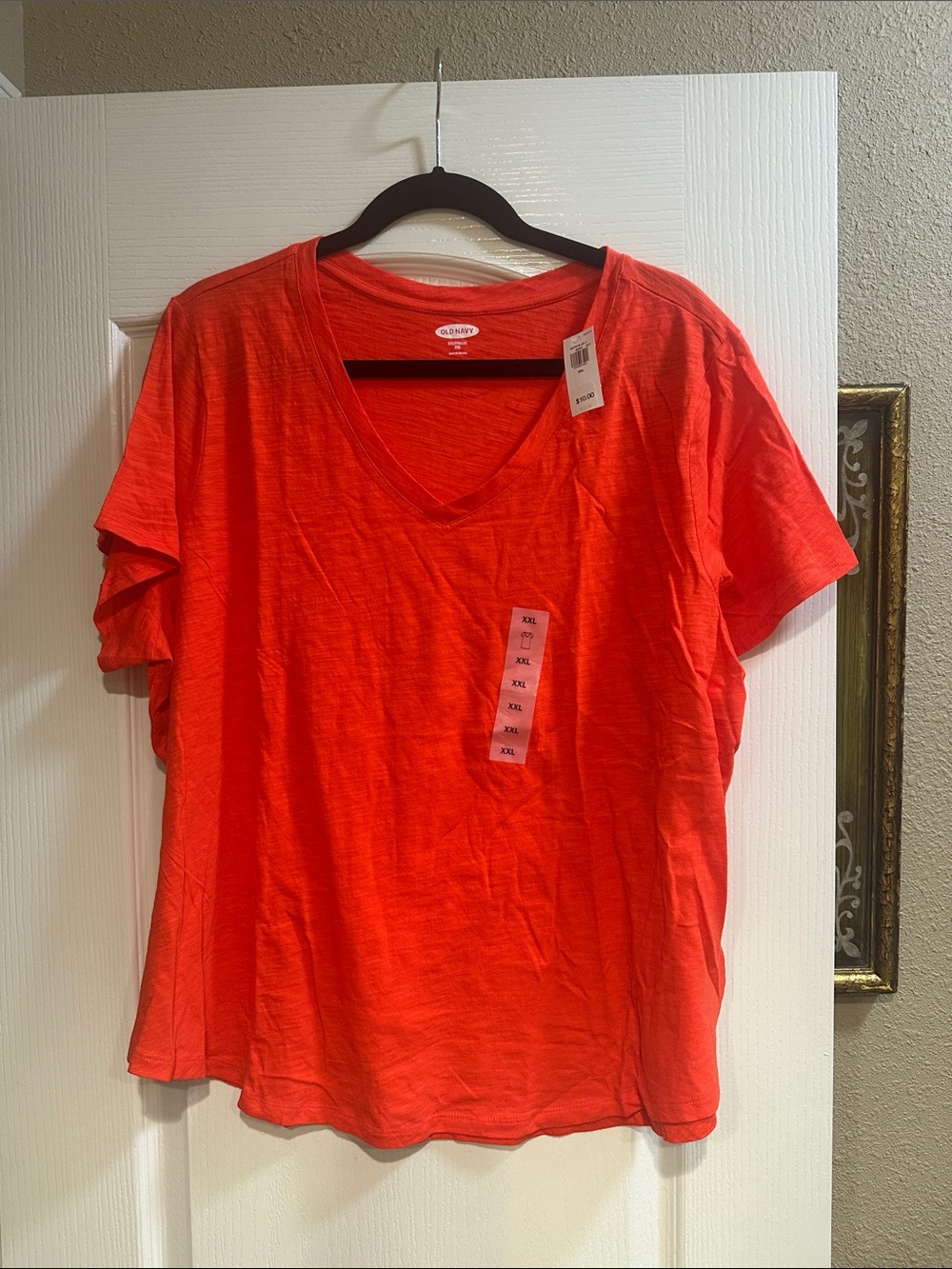 Old Navy Women's V-Neck Short Sleeve Tee in Bright Orange-Red